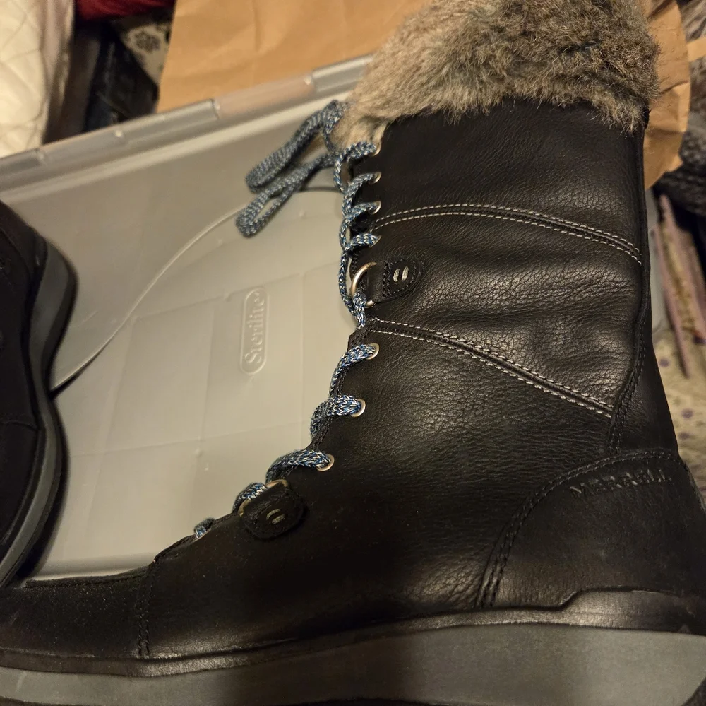 Merrell Black Winter Rain Boots with Fur Trim - Picture 2 of 9